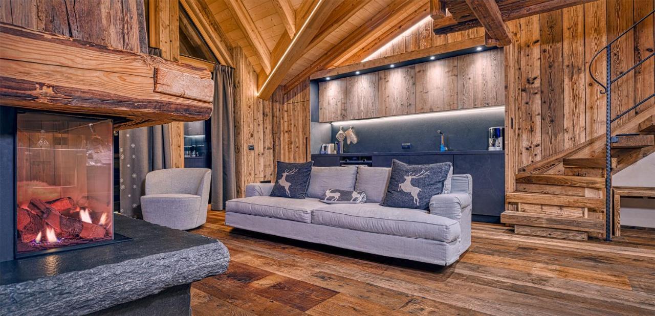 Le Luxury Apartment